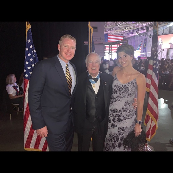 Meet your Posher, Lauren - Picture 5 of 8